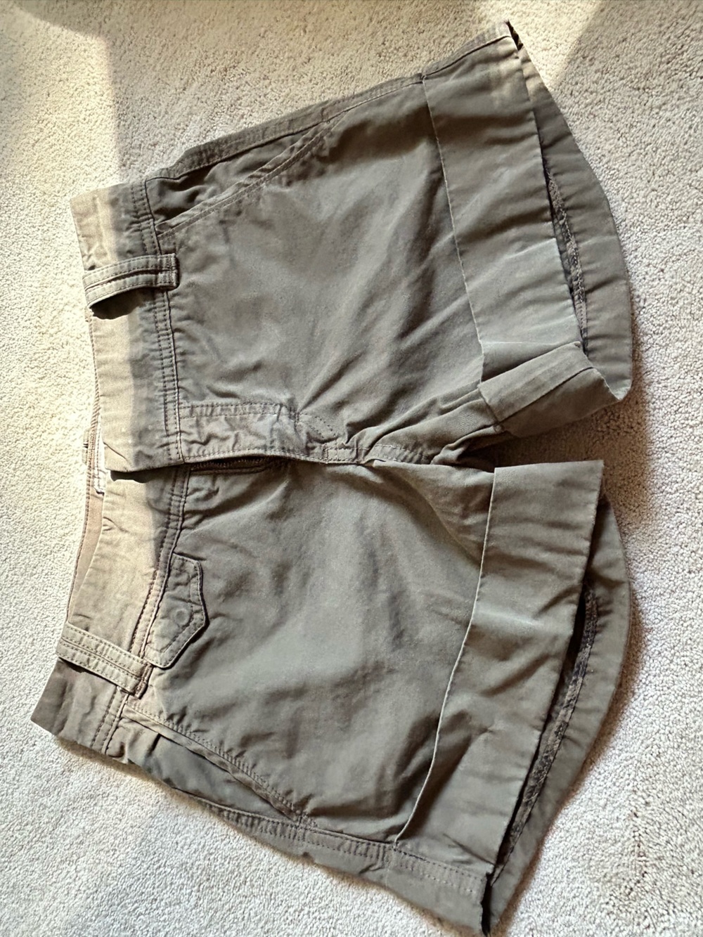 Sanctuary cuffed Shorts in Olive Tan 24